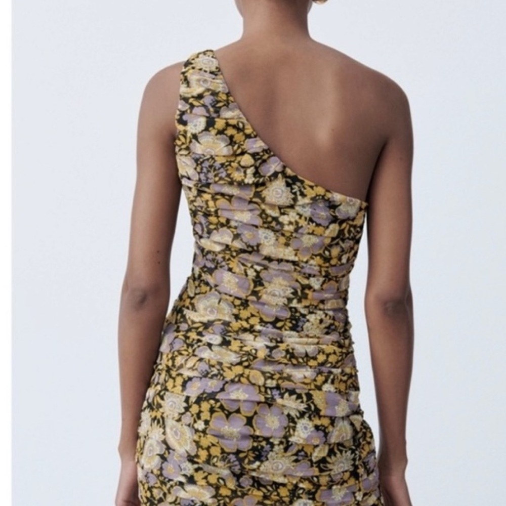 3 for $50 Zara Floral One-Shoulder Dress - Picture 2 of 8